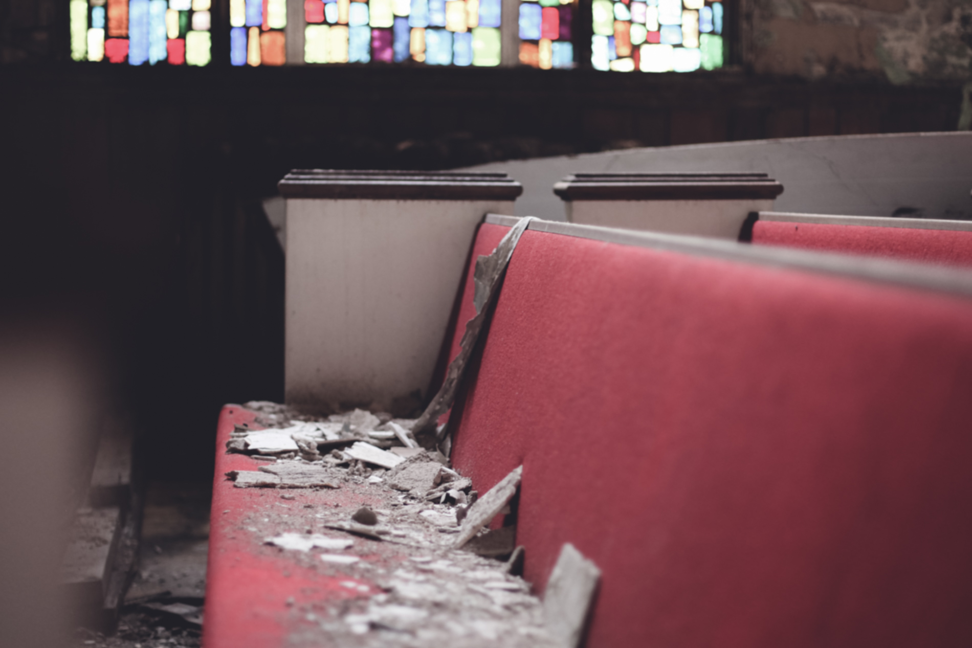 Decaying Pew
