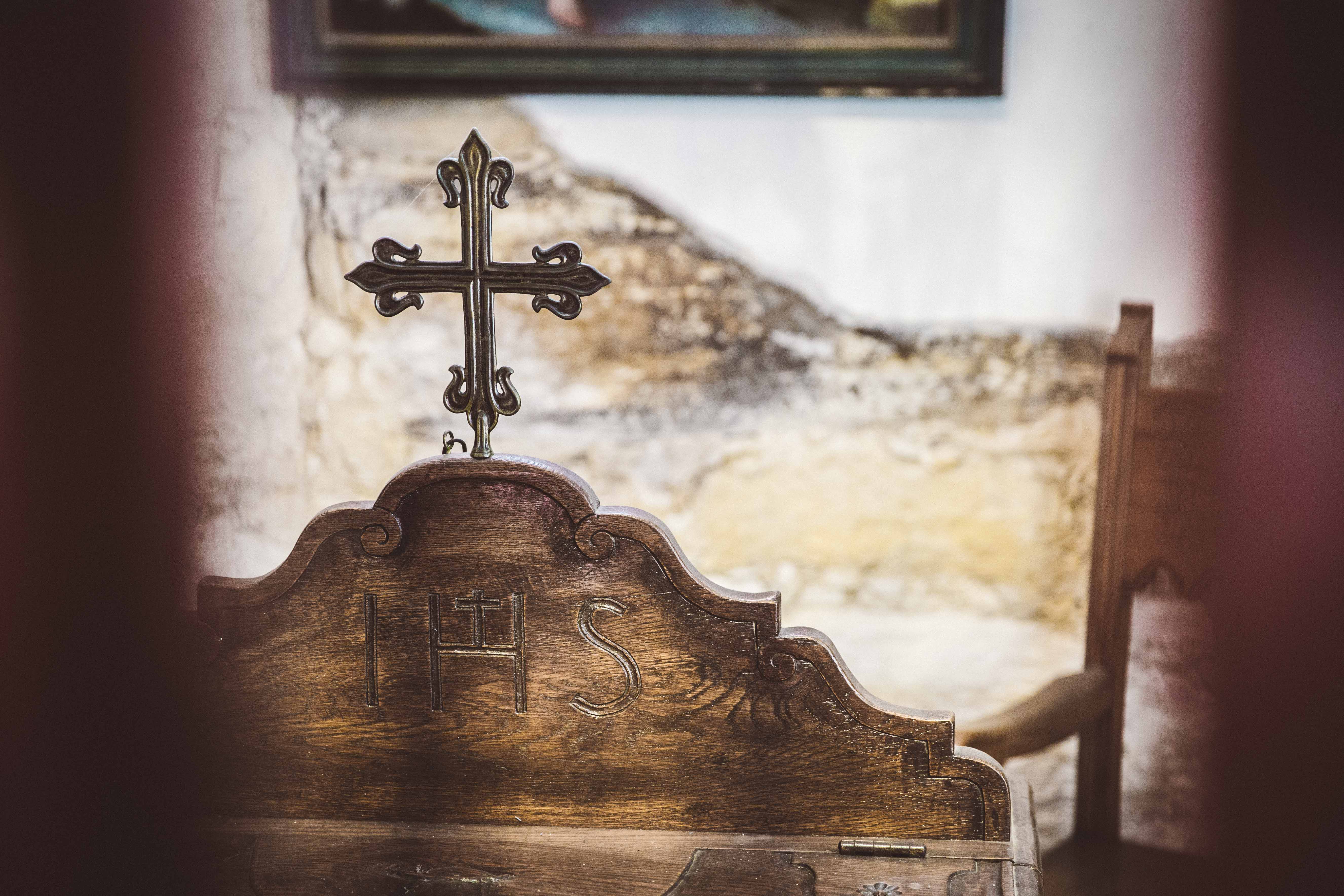 Cross on chairs
