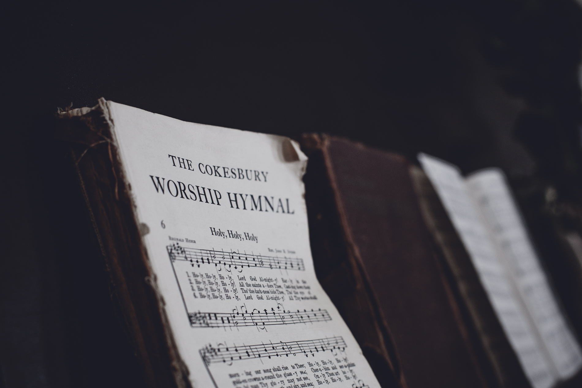 Worship hymnal side