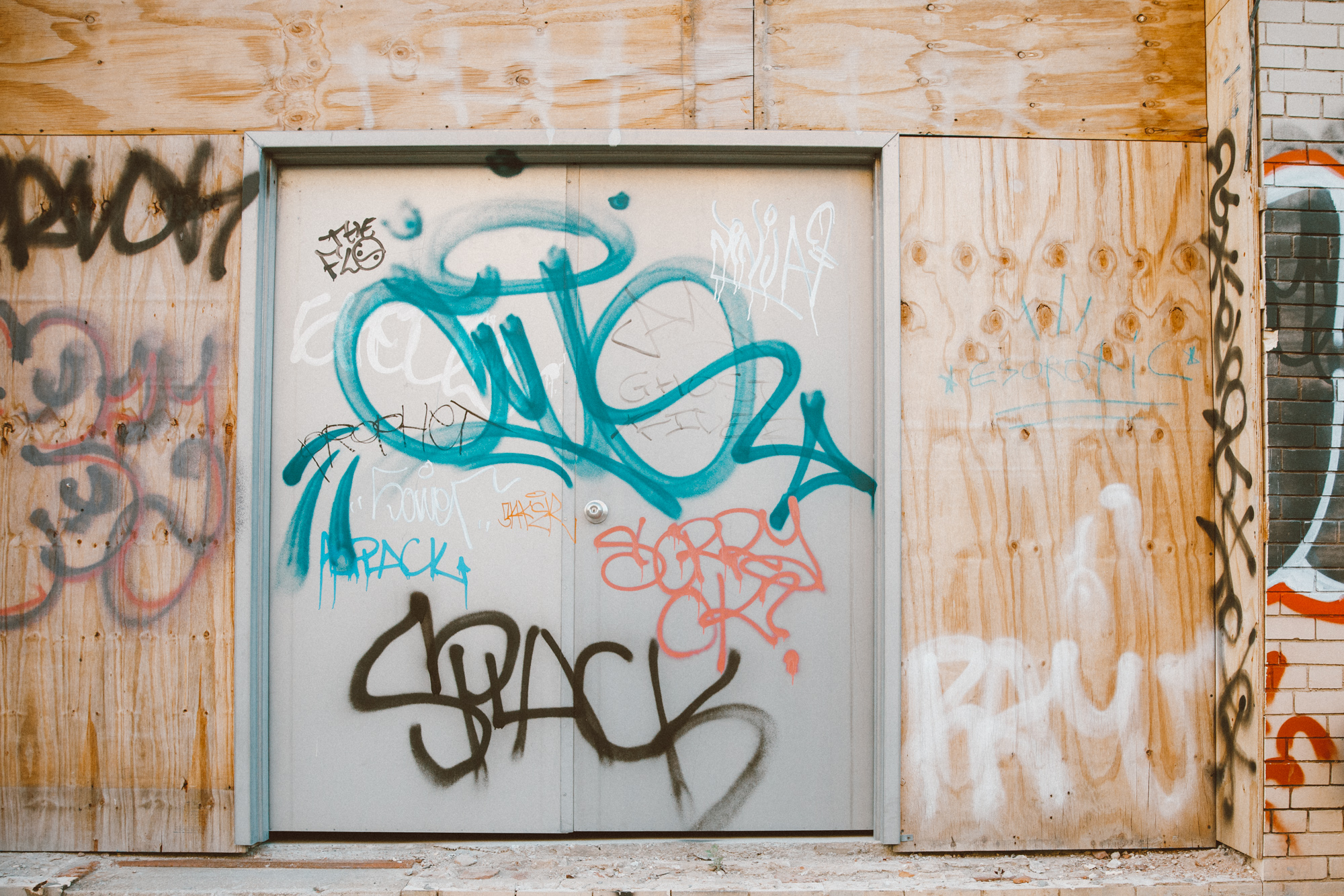 Graffiti wall