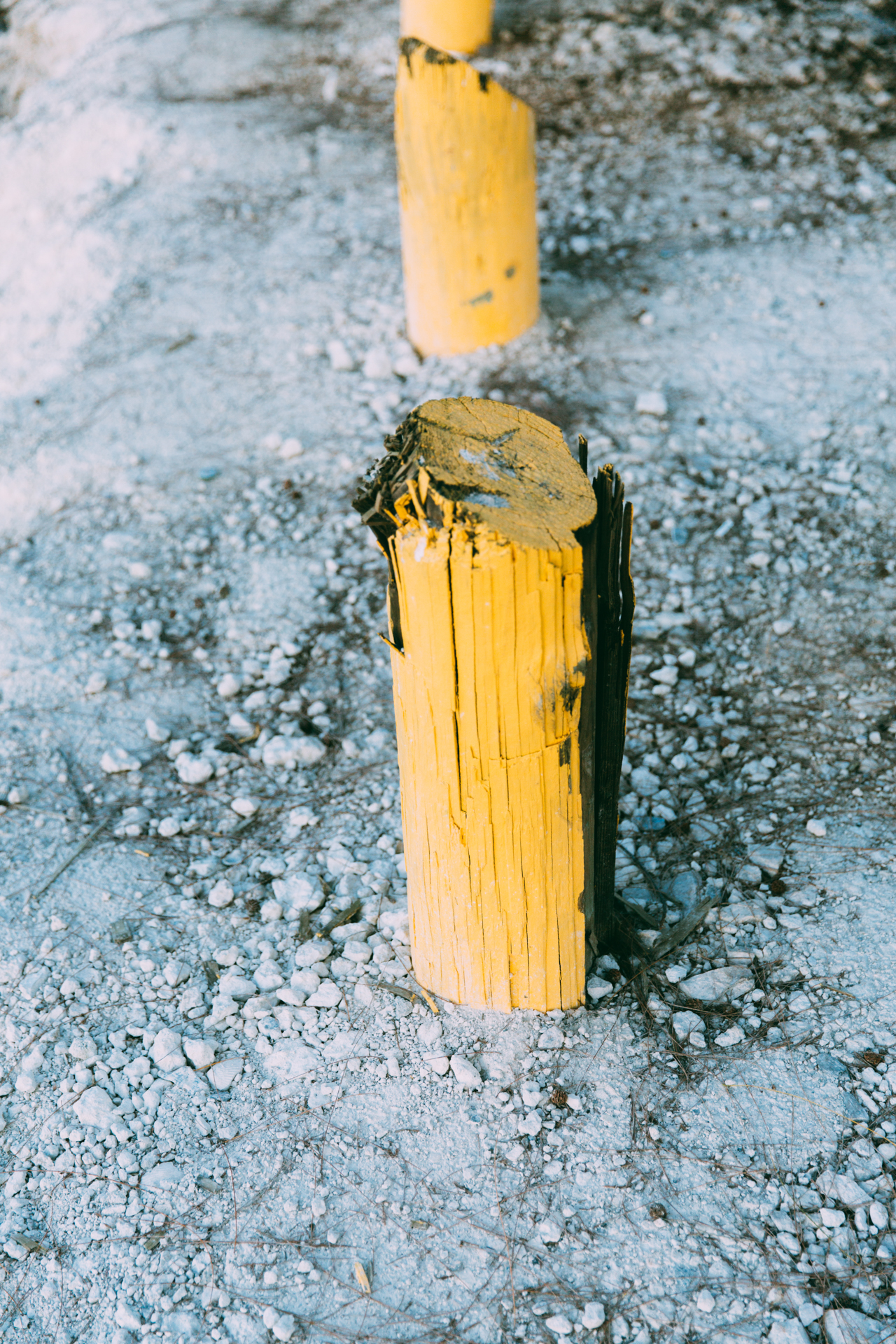 A yellow post