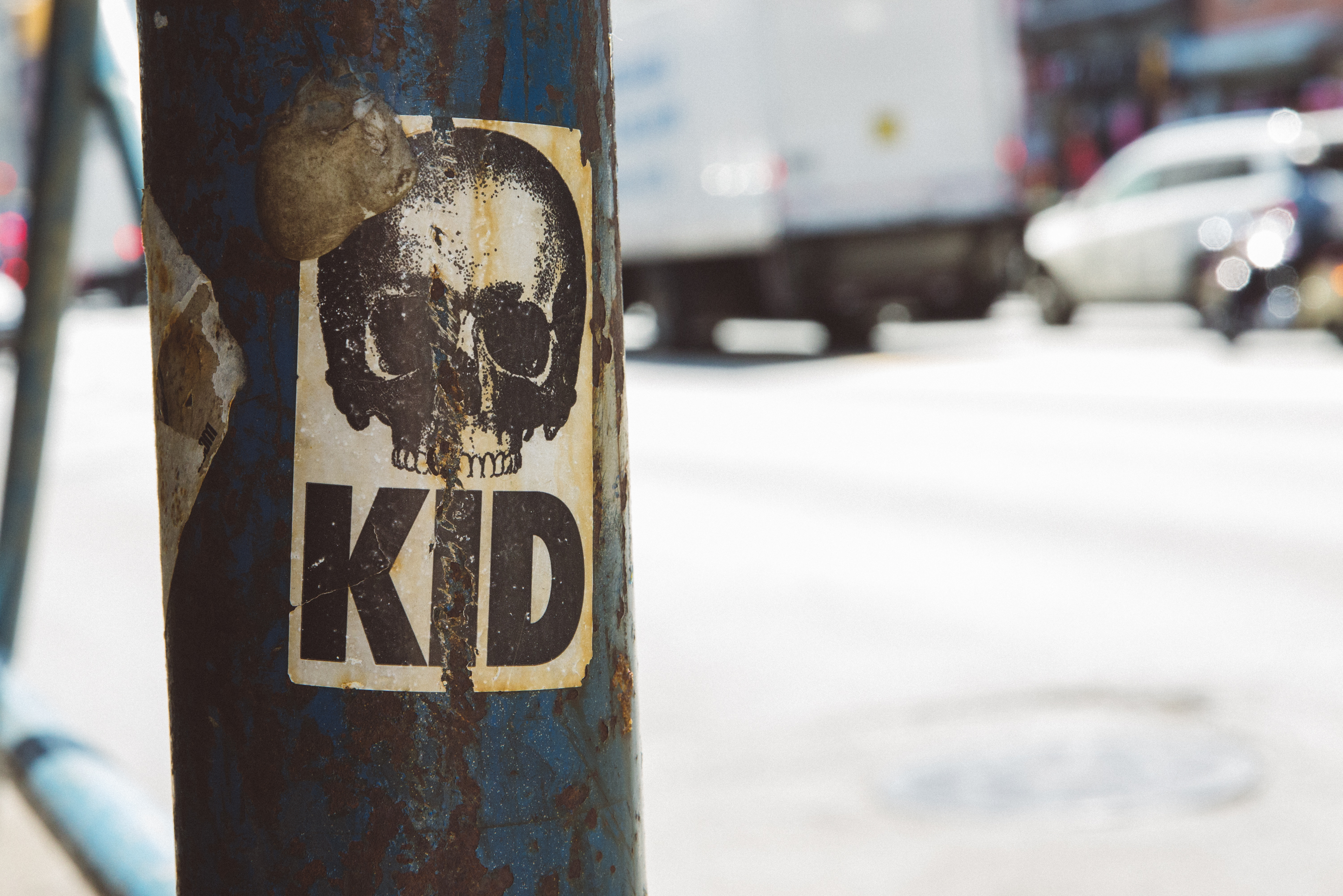 Grungy skull sticker